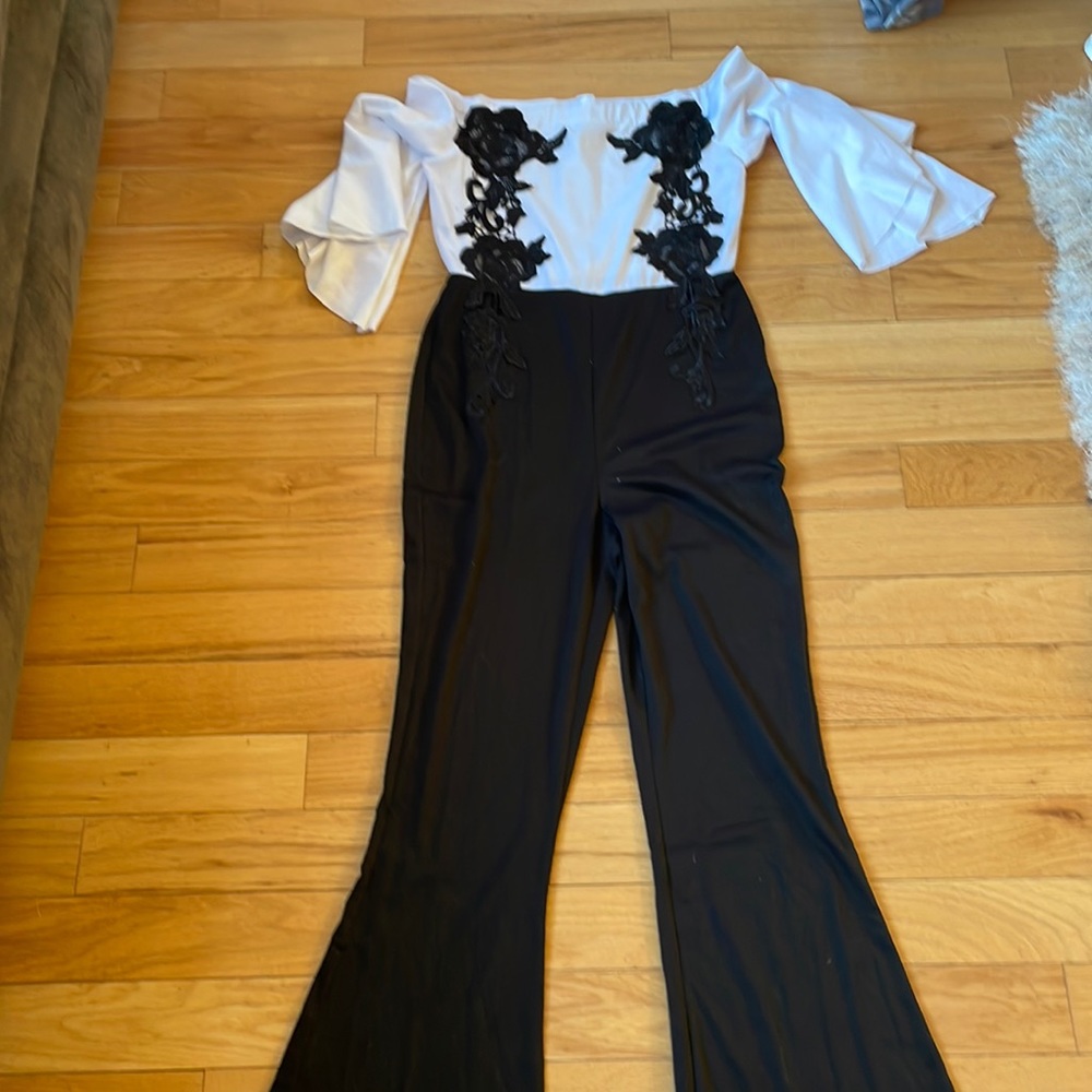Venus jumpsuit NWOT